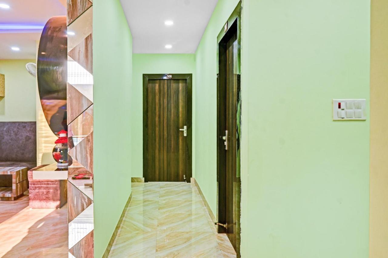 Отель Oyo Tulsi Angan Danapur Экстерьер фото