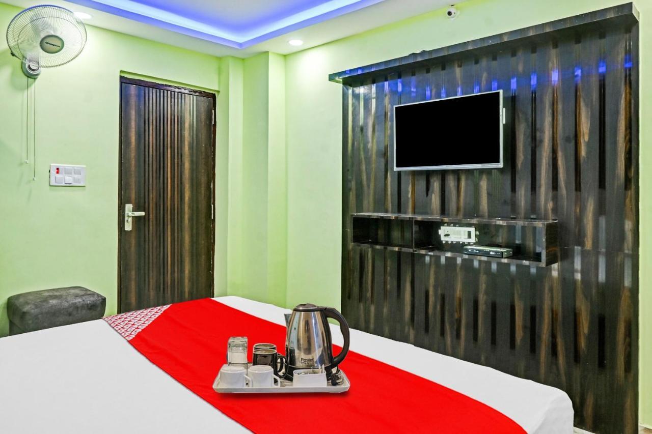 Отель Oyo Tulsi Angan Danapur Экстерьер фото